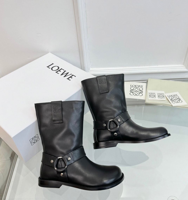 l*ew* boots